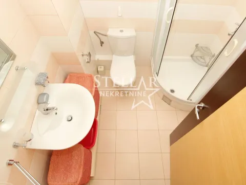 Izdavanje, jednosoban stan, 54m², Tuški Put, Podgorica - image 9