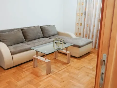 Izdavanje, jednosoban stan, 50m², Stari Aerodrom, Podgorica - image 4