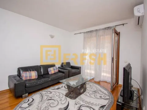 Izdavanje, dvosoban stan, 64m², Gorica C, Podgorica - image 2