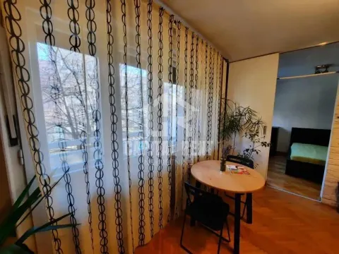 Rent, two bedroom apartment, 50m², Vračar Centar, Vračar Sve Podlokacije - image 5