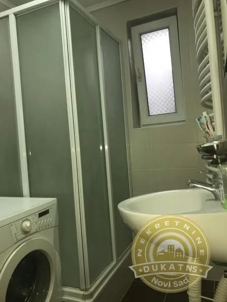 Prodaja, četvorosoban stan, 98m², Nova Detelinara, Novi Sad Sve Podlokacije