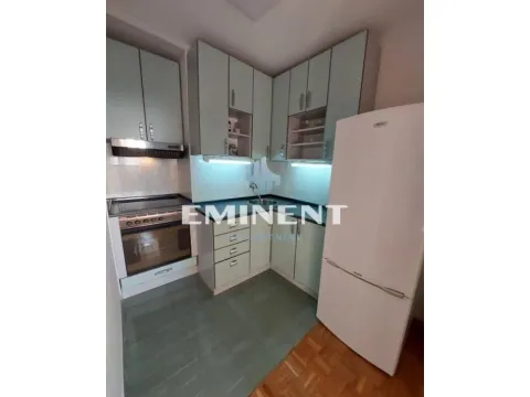 Izdavanje, dvosoban stan, 45m², Lion, Zvezdara Sve Podlokacije - image 4