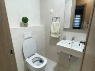 Izdavanje, dvosoban stan, 70m², Master Kvart, Podgorica - image 5