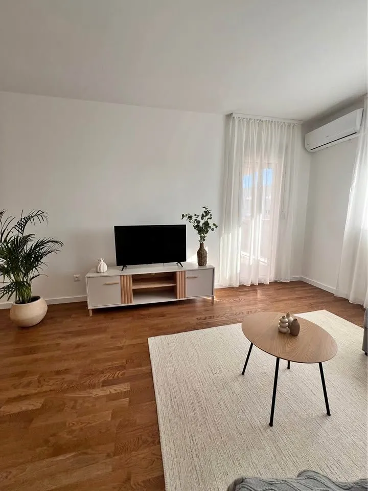Rent, one bedroom apartment, 45m², Stari Aerodrom, Podgorica
