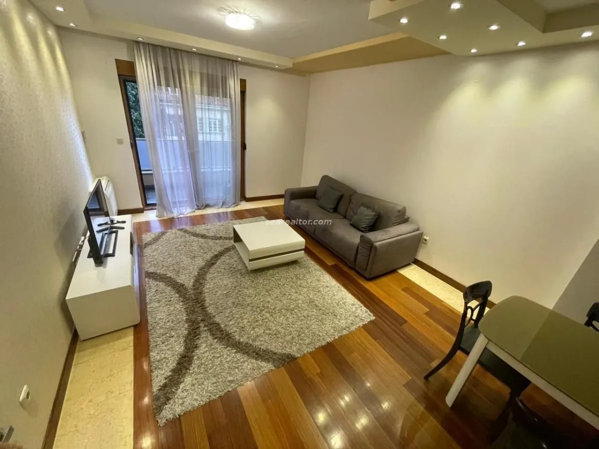 Izdavanje, jednosoban stan, 58m², Podgorica, Crna Gora