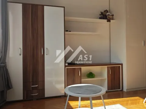 Izdavanje, stan, 22m², Rotkvarija, Novi Sad Sve Podlokacije - image 3