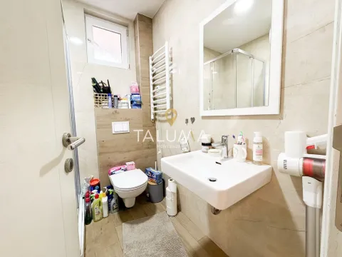 Prodaja, dvosoban stan, 63m², Blok 9, Podgorica - image 8