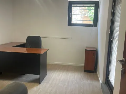 Izdavanje, poslovni prostor, 45m², Zaobilaznica, Budva - image 2