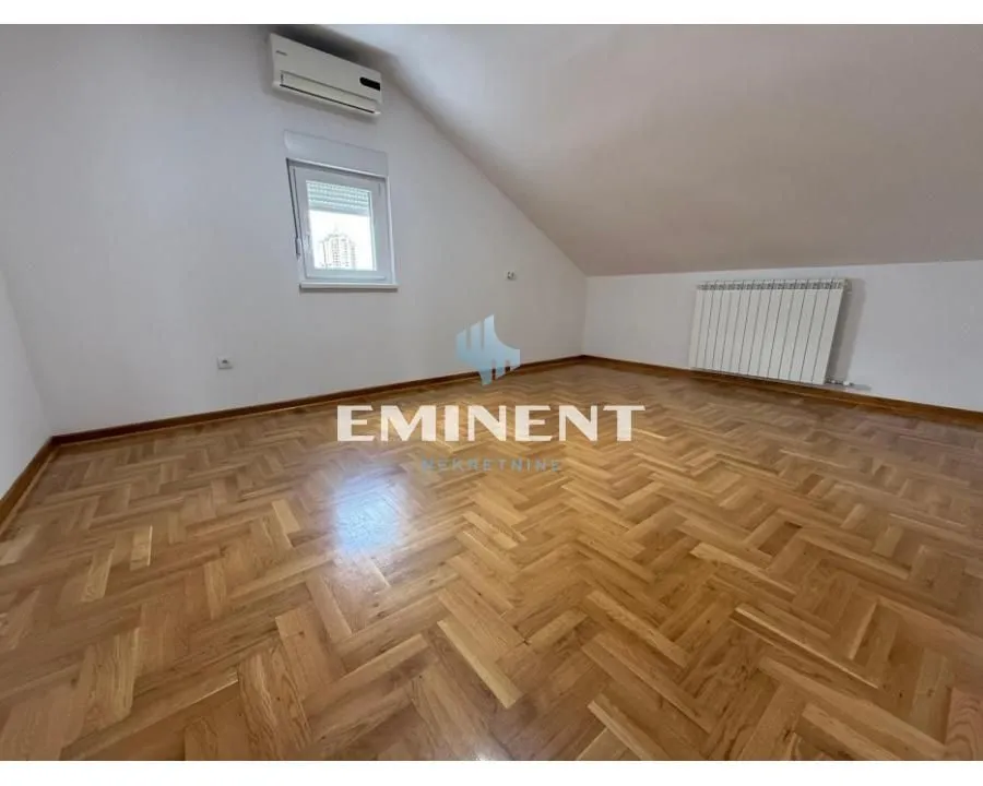 Rent, apartment, 126m², Zemun Sve Podlokacije, Beograd