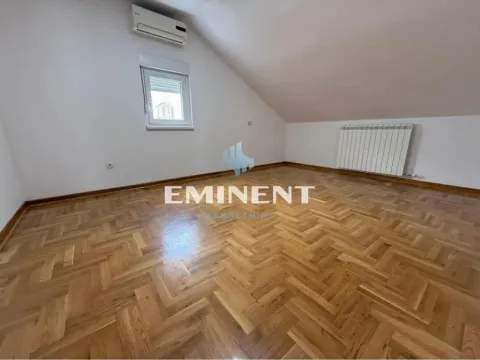 Izdavanje, stan, 126m², Zemun Sve Podlokacije, Beograd - image 11