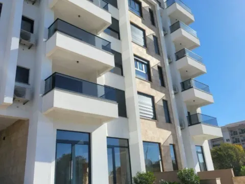 Rent, one bedroom apartment, 40m², Šušanj, Bar - image 8