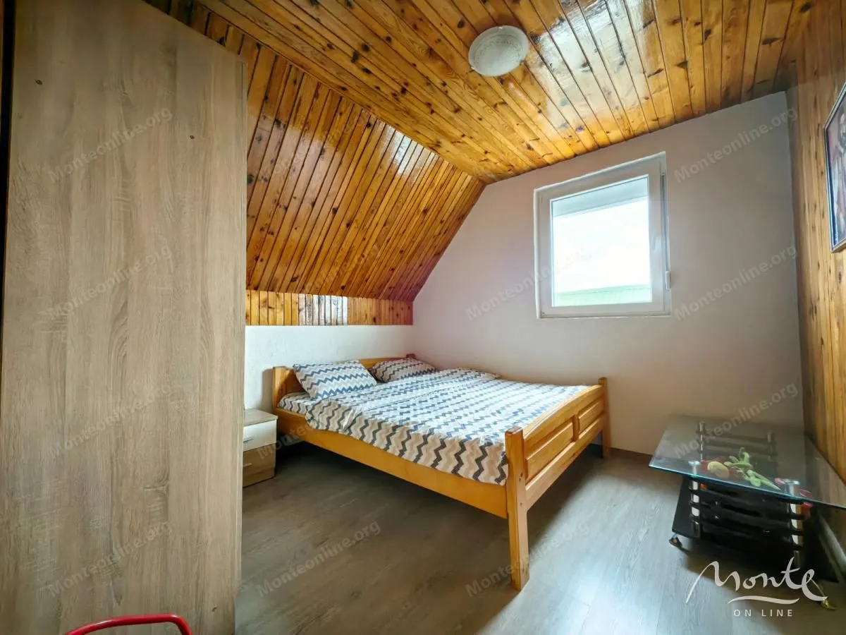 Prodaja, kuća, 130m², Žabljak, Crna Gora