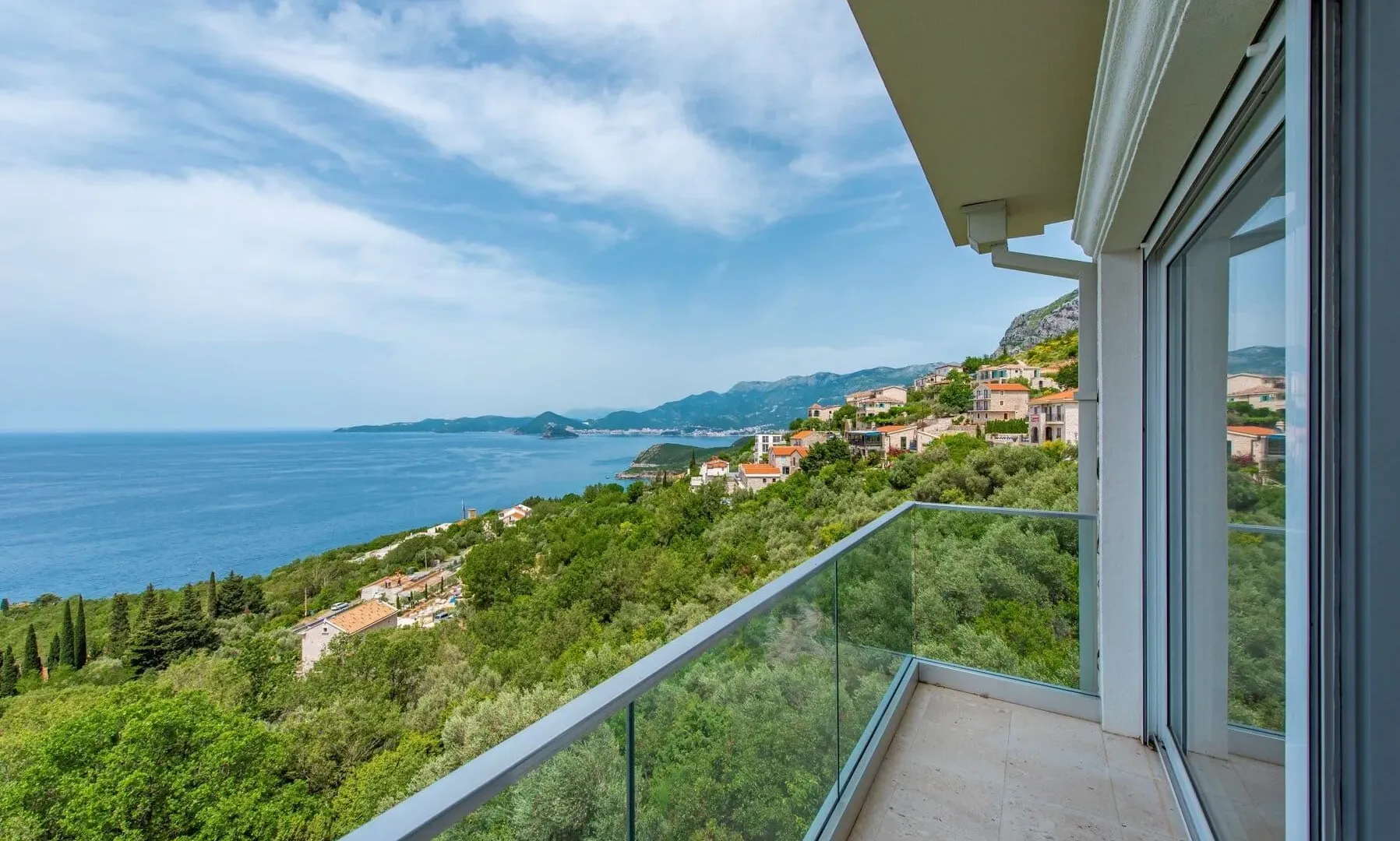 Sale, house, 270m², Reževići, Budva