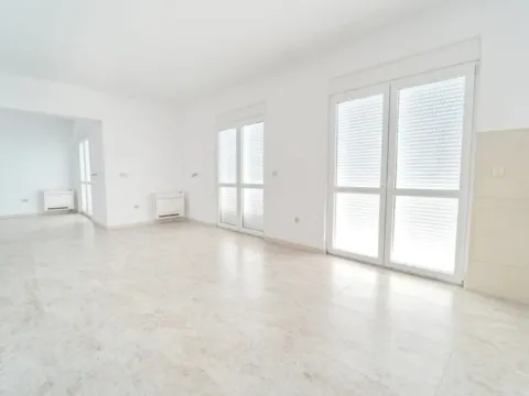 Sale, house, 250m², Hladna Uvala, Bar - image 7