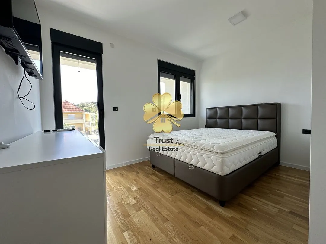 Rent, three bedroom apartment, 130m², Blok 9, Podgorica