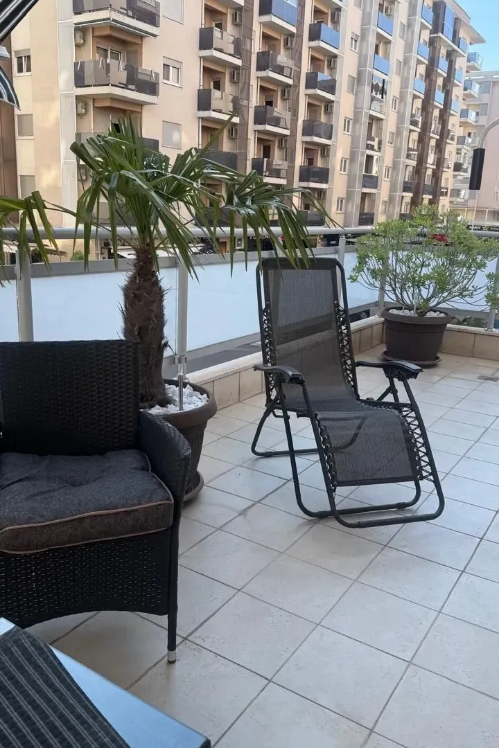 Izdavanje, jednosoban stan, 50m², City Kvart, Podgorica