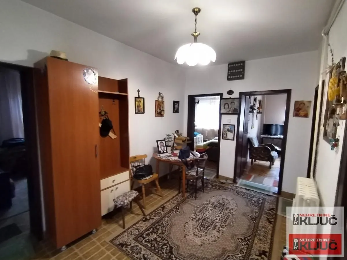 Prodaja, kuća, 148m², Futog, Novi Sad Sve Podlokacije