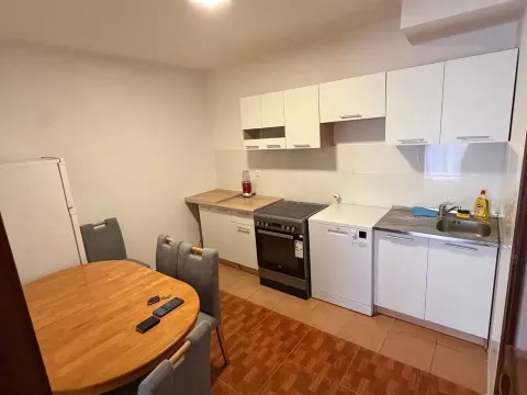 Izdavanje, jednosoban stan, 55m², Budva, Crna Gora - image 7