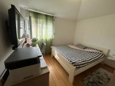 Rent, one bedroom apartment, 50m², Blok 9, Podgorica - image 3