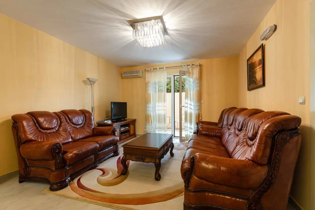 Sale, one bedroom apartment, 117m², Bečići, Budva