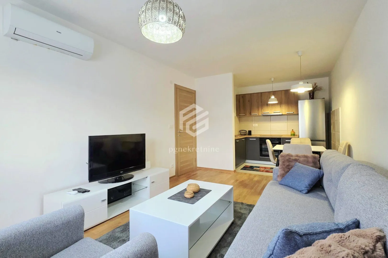 Rent, one bedroom apartment, 42m², Stari Aerodrom, Podgorica
