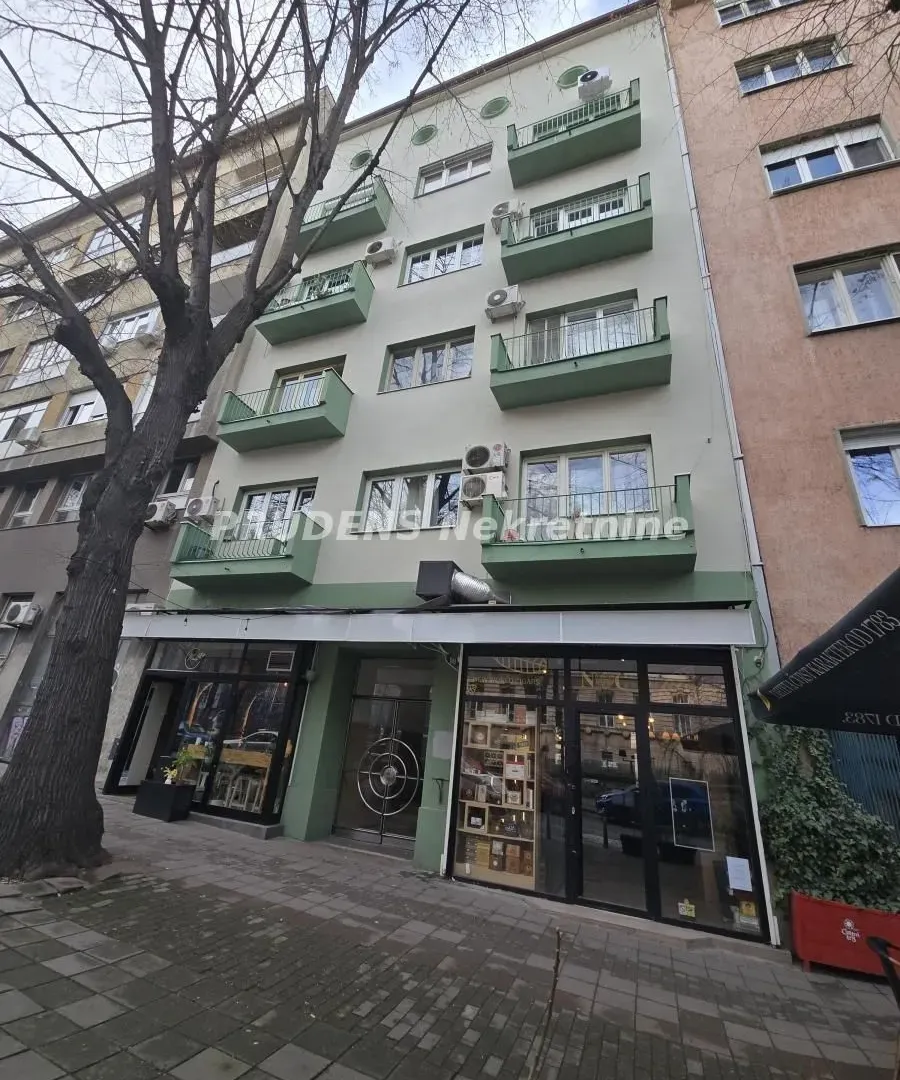 Izdavanje, jednosoban stan, 25m², Cvetni Trg, Vračar Sve Podlokacije