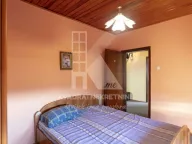 Prodaja, kuća, 330m², Zlatica, Podgorica - image 14