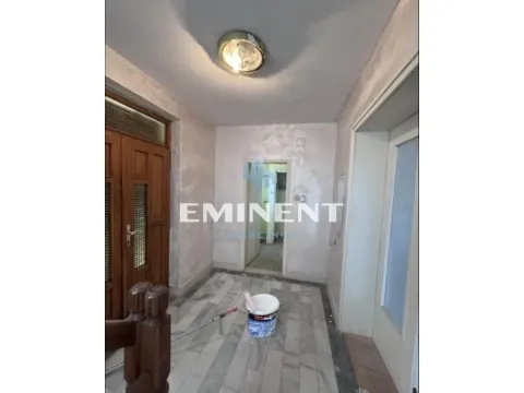 Sale, house, 265m², Voždovac Sve Podlokacije, Beograd - image 5