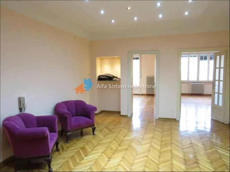 Izdavanje, poslovni prostor, 130m², Stari Grad, Beograd