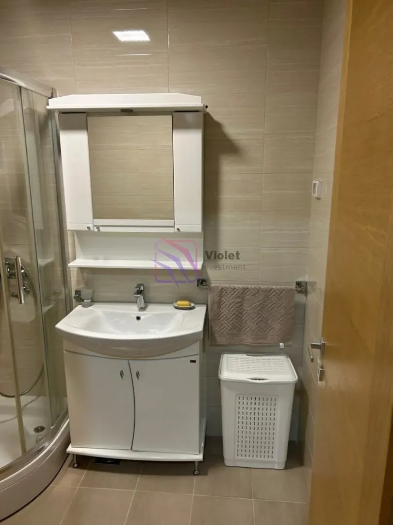 Izdavanje, dvosoban stan, 64m², City Kvart, Podgorica