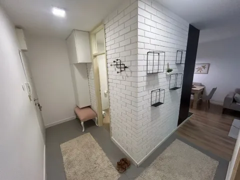 Izdavanje, jednosoban stan, 38m², Blok 5, Podgorica - image 3