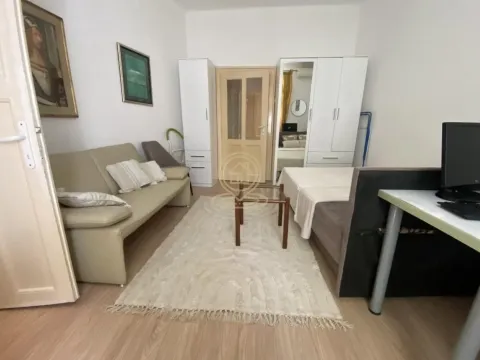 Rent, one bedroom apartment, 28m², Stari Grad, Beograd - image 2