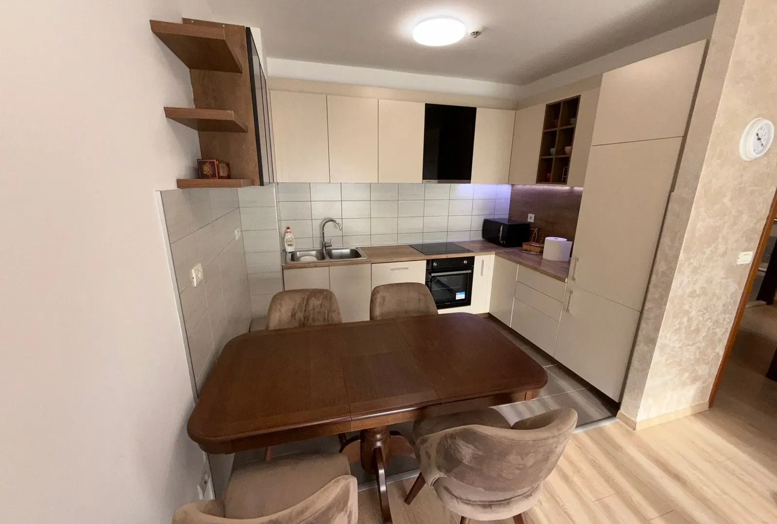 Rent, two bedroom apartment, 75m², City Kvart, Podgorica