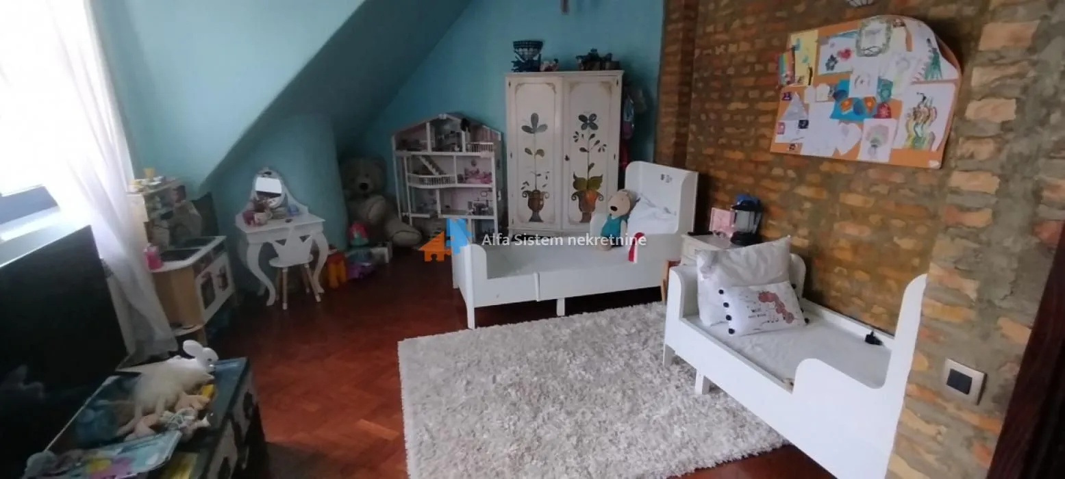 Rent, house, 360m², Banjica, Voždovac Sve Podlokacije