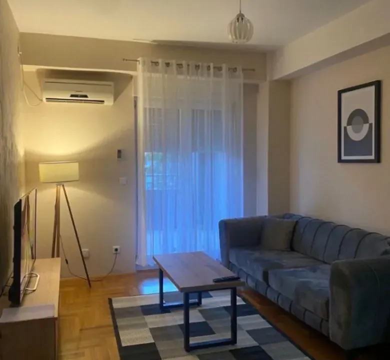 Izdavanje, jednosoban stan, 56m², City Kvart, Podgorica