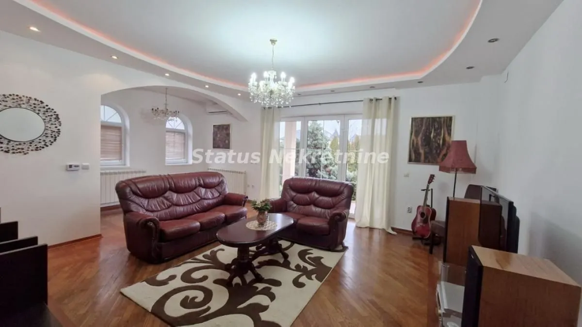 Prodaja, kuća, 338m², Sremska Kamenica, Petrovaradin