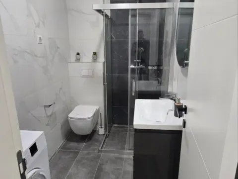 Izdavanje, jednosoban stan, 24m², Zagorič, Podgorica - image 10