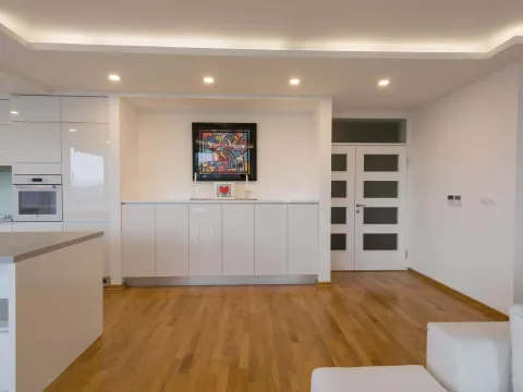 Rent, three bedroom apartment, 123m², Preko Morače, Podgorica - image 7