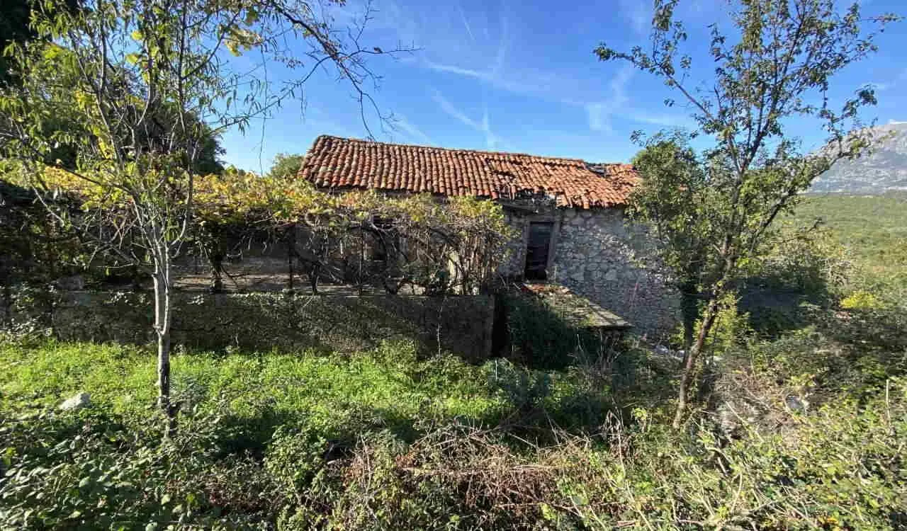 Sale, house, 150m², Bar, Crna Gora