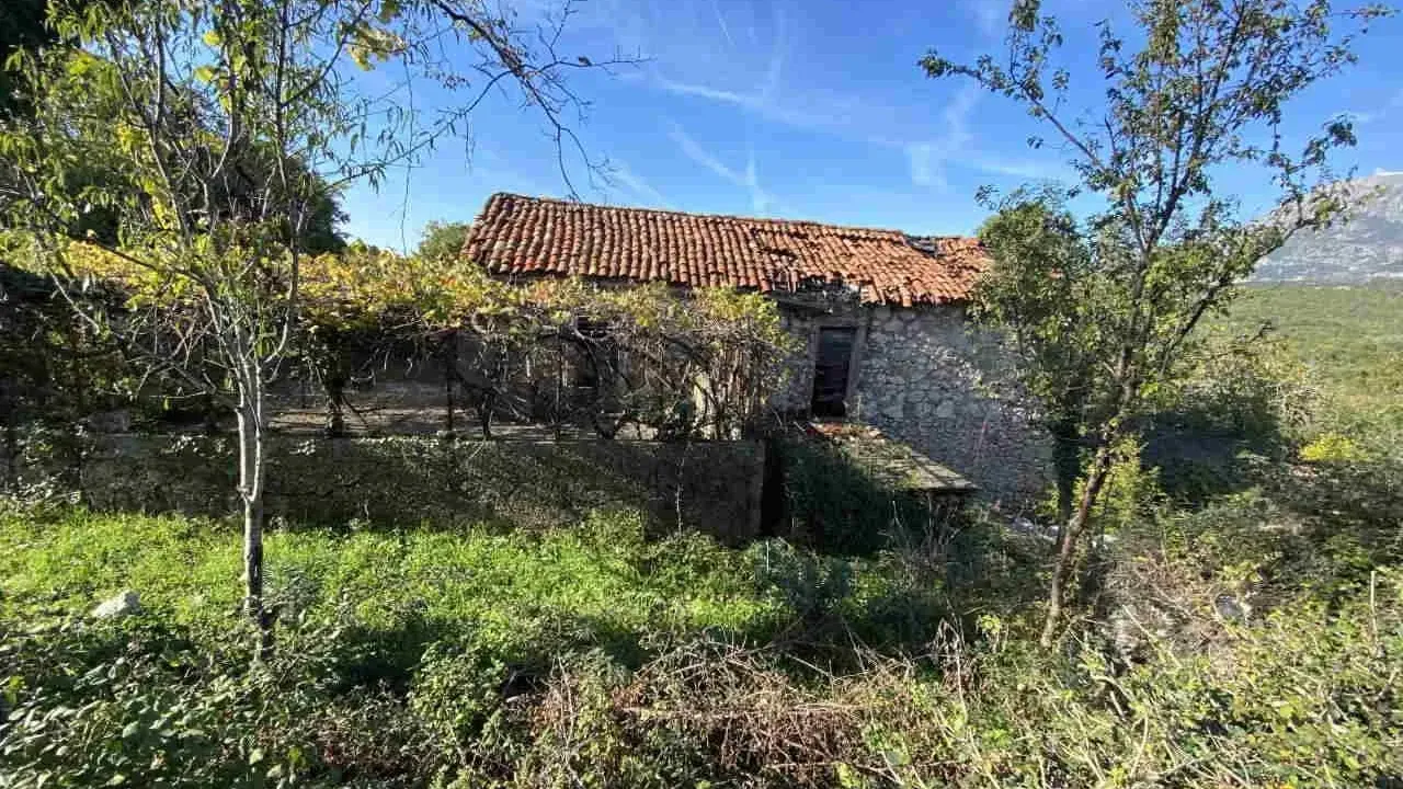 Sale, house, 150m², Bar, Crna Gora