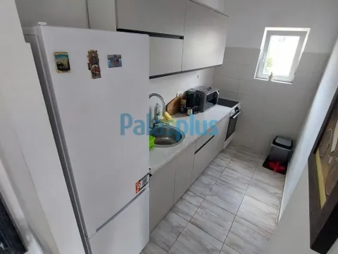 Rent, three bedroom apartment, 60m², Vračar Sve Podlokacije, Beograd - image 4