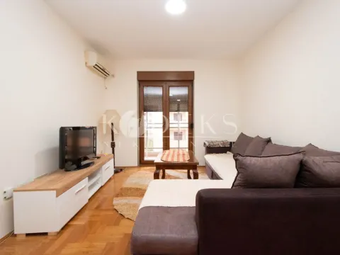 Prodaja, dvosoban stan, 69m², Stari Aerodrom, Podgorica - image 1