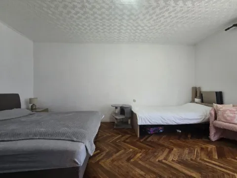 Sale, one bedroom apartment, 35m², Škaljari, Kotor - image 8