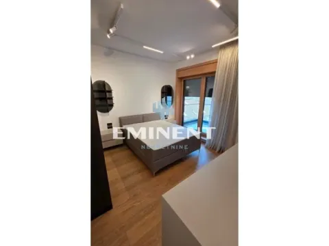 Rent, three bedroom apartment, 95m², Savski Venac, Beograd - image 7