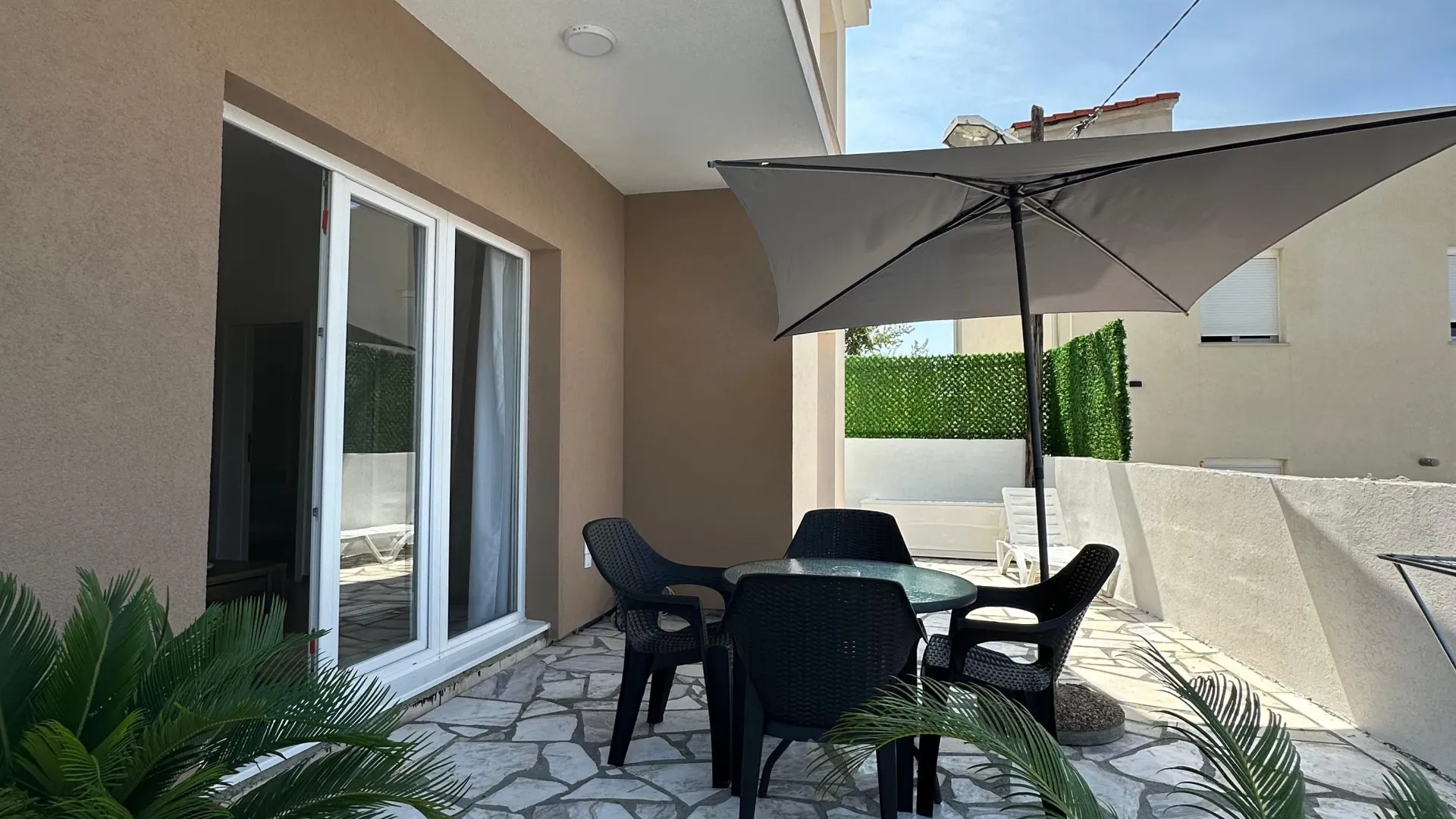 Rent, two bedroom apartment, 50m², Mažina, Tivat