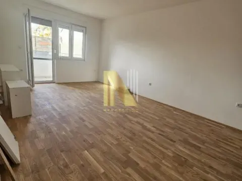 Izdavanje, trosoban stan, 72m², Podbara, Novi Sad Sve Podlokacije - image 2