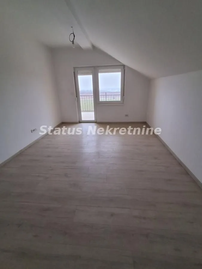 Prodaja, trosoban stan, 83m², Sremska Kamenica, Petrovaradin