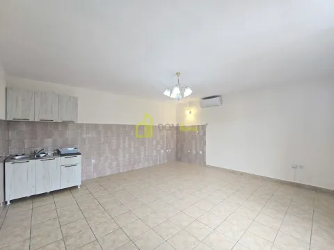 Izdavanje, jednosoban stan, 60m², Vranići, Podgorica - image 2