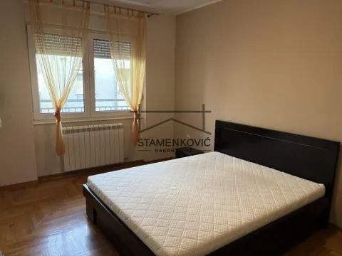 Izdavanje, dvosoban stan, 49m², Centar, Novi Sad - image 4