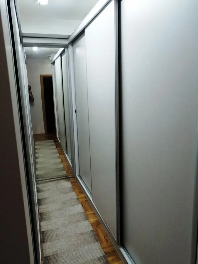Prodaja, trosoban stan, 95m², Centar, Niš